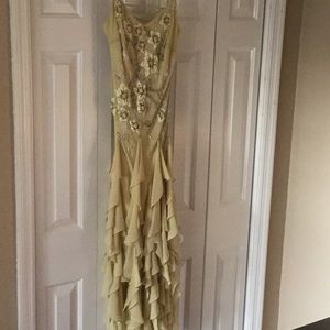 SUE WONG NOCTURNE FORMAL DRESS